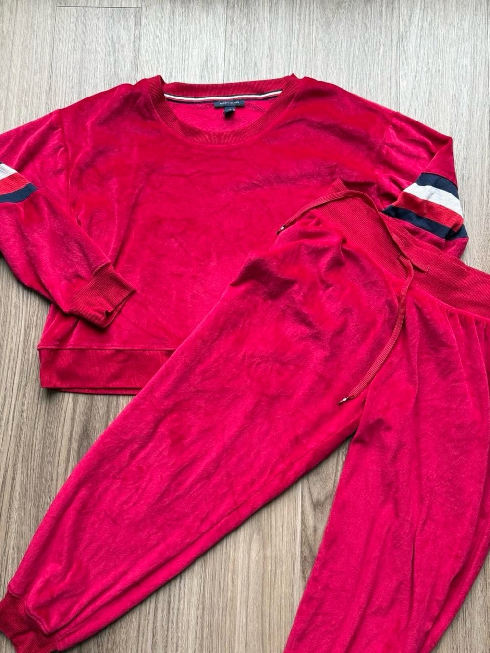 Tommy Hilfiger Red Velvet Sweat Set